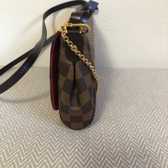 Louis Vuitton Canvas Shoulder Bag - Picture 3 of 5